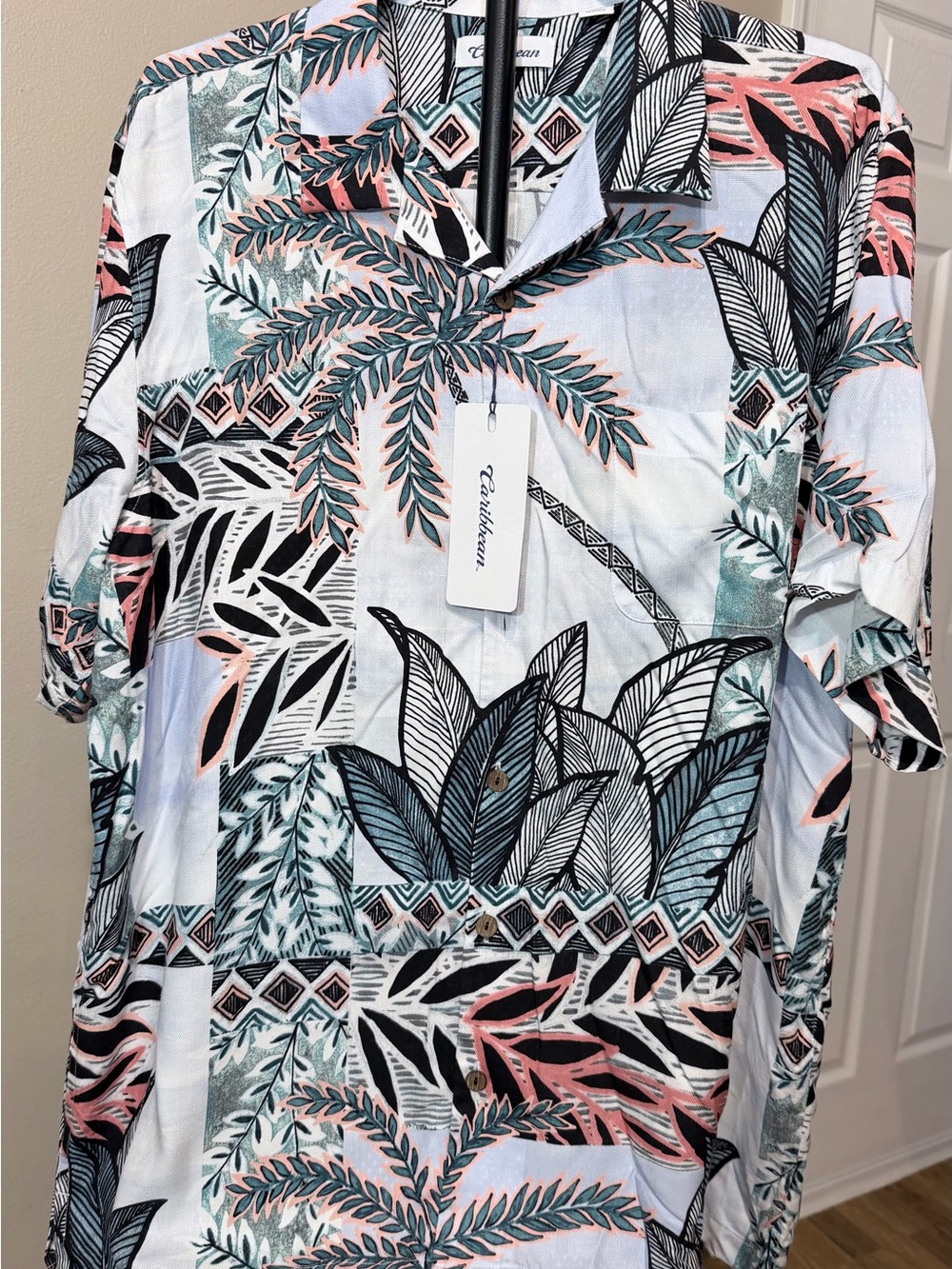NWT Caribbean Men’s XL Button-Up Shirt Short Sleeve Hawaiian Tropical Floral